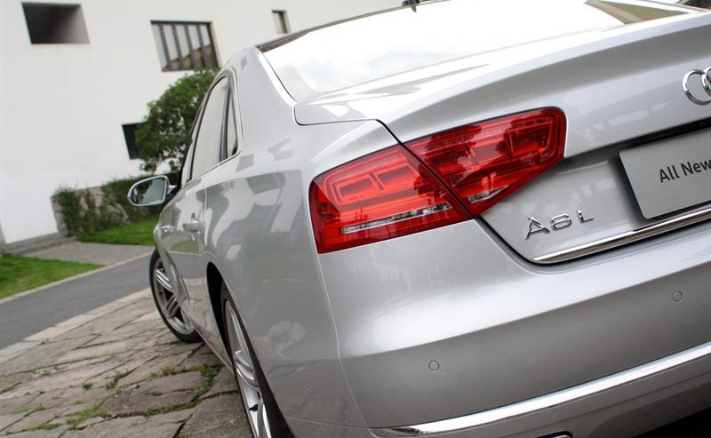 2011�� W12 6.3FSI quattro