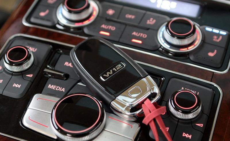 2011�� W12 6.3FSI quattro