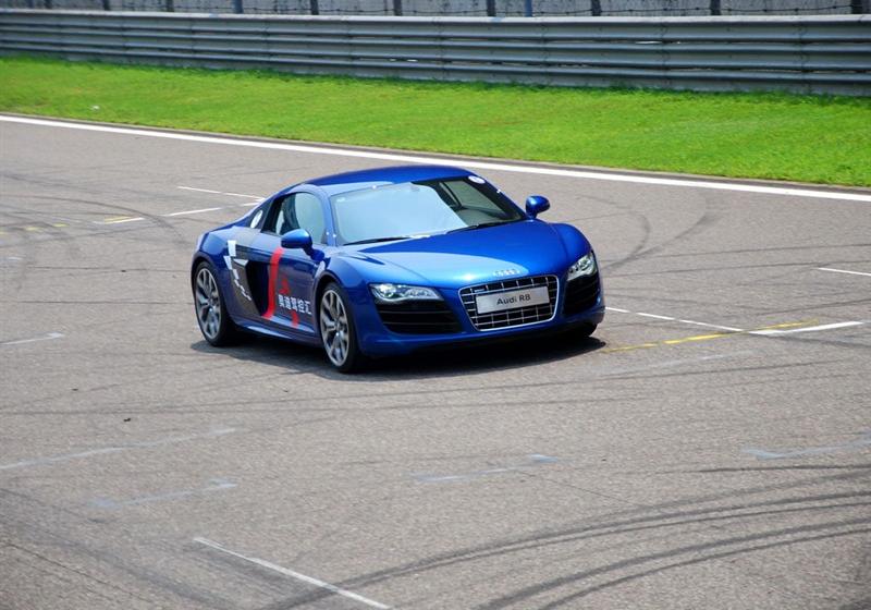 2010�� 5.2 FSI quattro