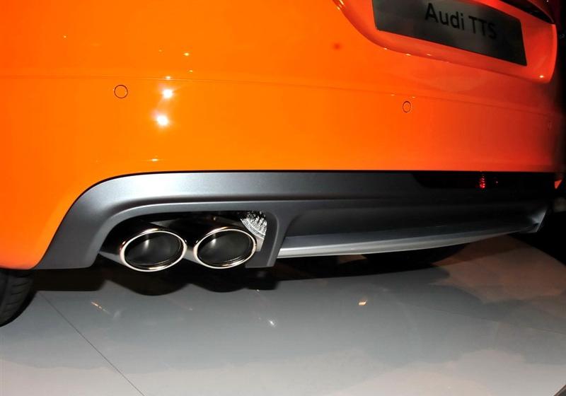 2011�� TTS Coupe 2.0TFSI quattro