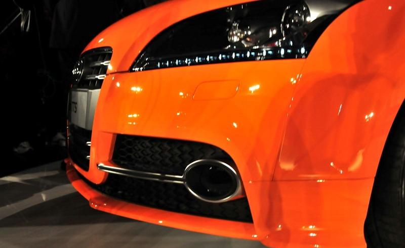 2011�� TTS Coupe 2.0TFSI quattro