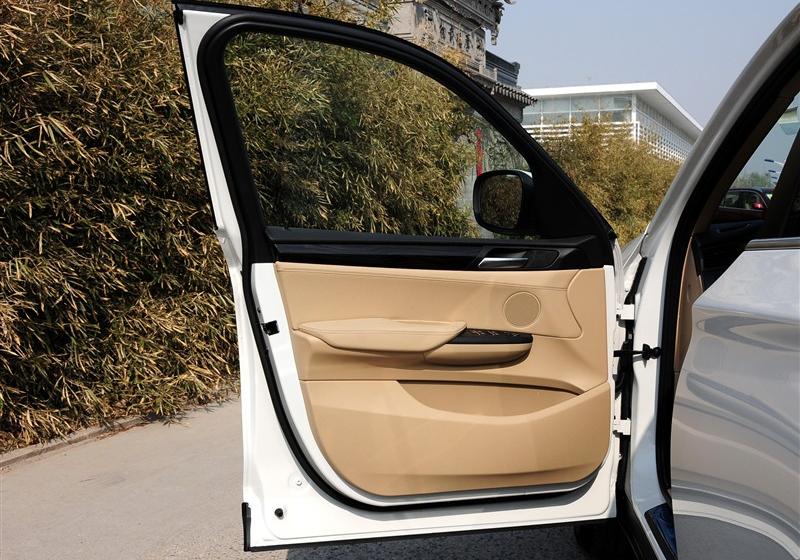 2011�� xDrive28i ������