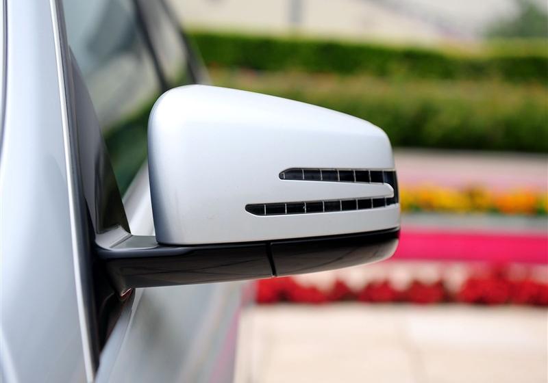 2010�� E260L CGI������