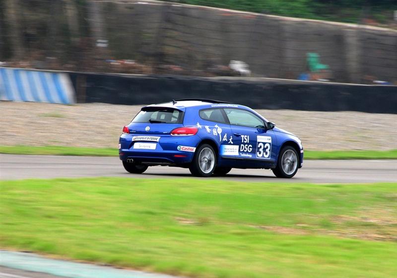 2010�� 2.0 TSI �˶���