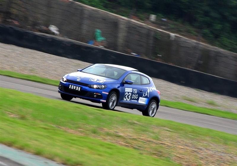 2010�� 2.0 TSI �˶���