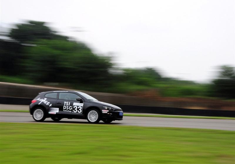 2010�� 2.0 TSI �˶���