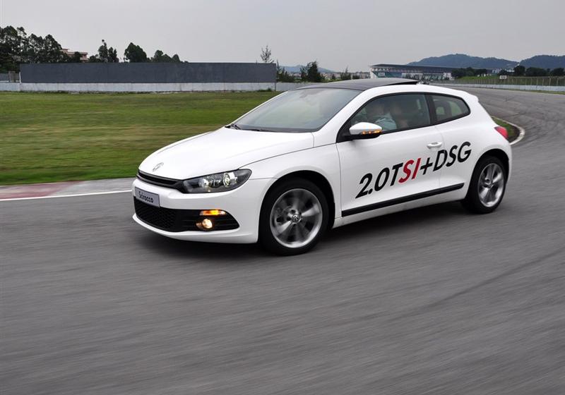 2010�� 2.0 TSI ������