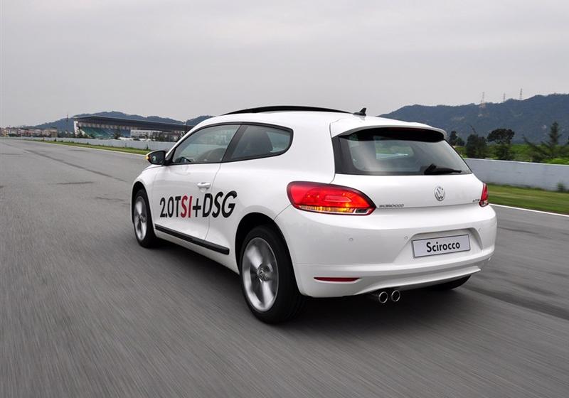 2010�� 2.0 TSI ������