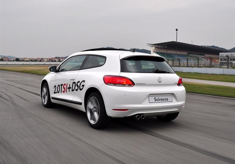 2010�� 2.0 TSI ������