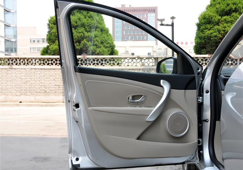 2011�� 2.0L ��׼��