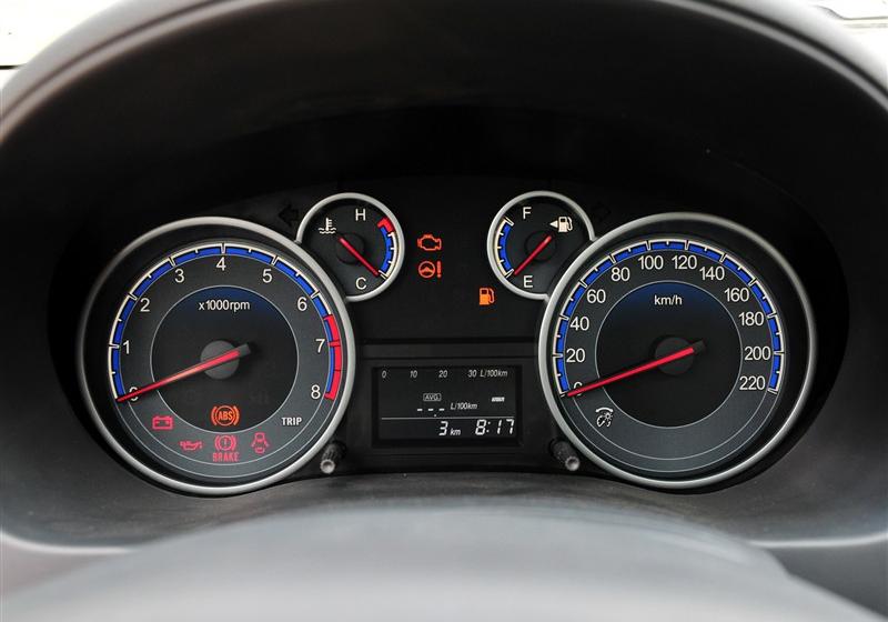 2011�� ���� �Ŀ�1.6L�˶��� AT