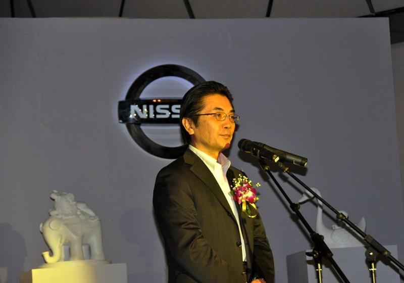 2011�� 2.0XV �� CVT 4WD