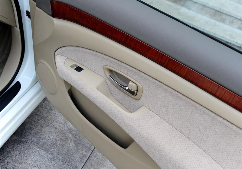 2009�� 1.6XE ���ʰ� AT