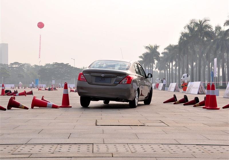 2011�� 1.5XV ���� CVT