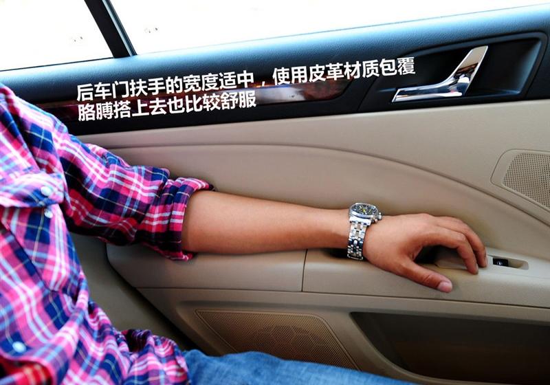 2009�� 2.0TSI AT���Ű�