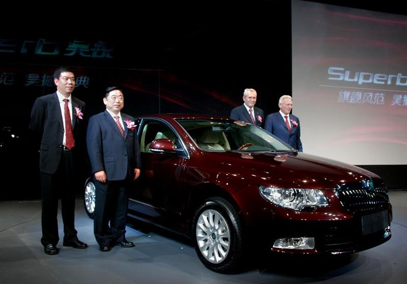 2009�� 2.0TSI AT���Ű�