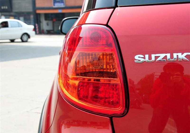 2011�� ���� �Ŀ�1.6L�˶��� AT