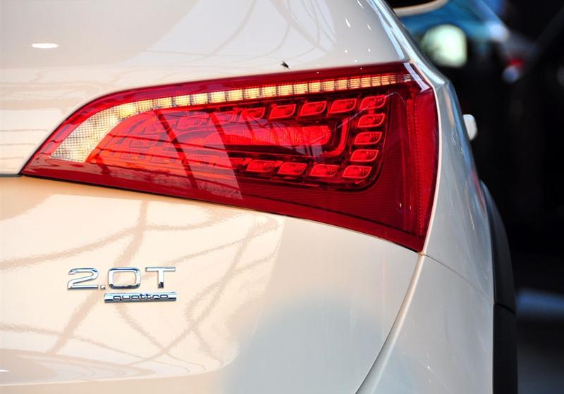 2010�� 2.0TSI ԽҰ��