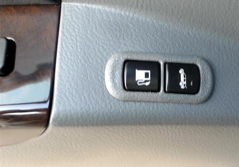 2011�� 2.0 MT����������