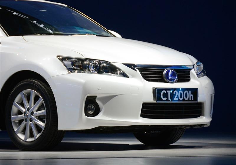 2012 CT200h 