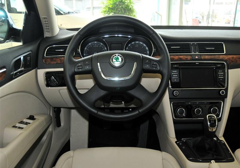 2012�� 1.8TSI MT���Ű�