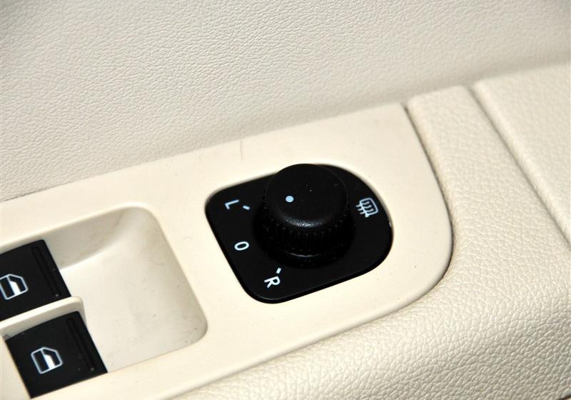 2012�� 1.8TSI AT���Ű�