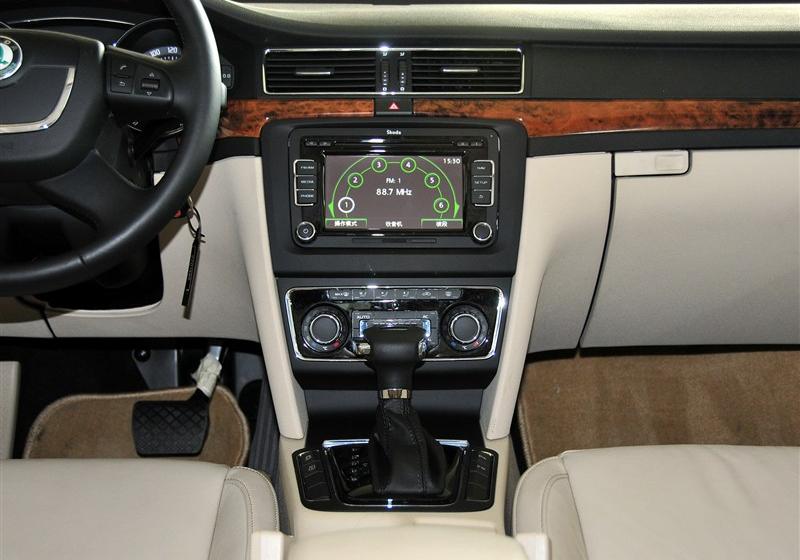 2012�� 1.8TSI AT���Ű�