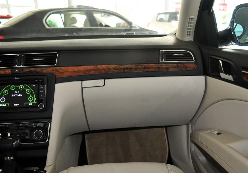 2012�� 1.8TSI AT���Ű�