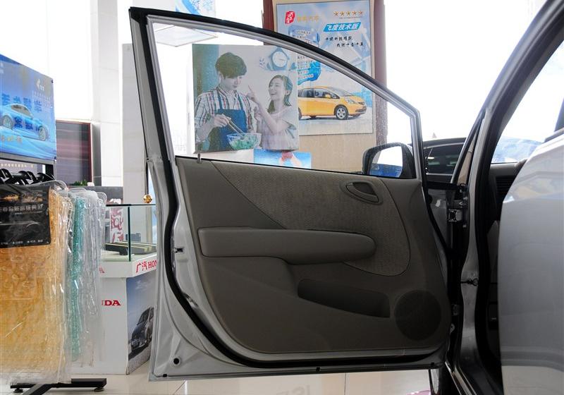 2012�� 1.5L MT������