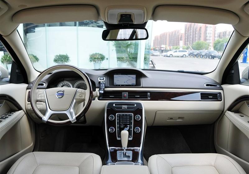 2012�� 3.0 T6 AWD �����