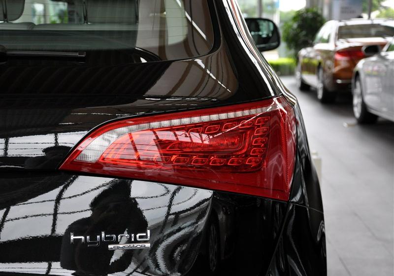 2012�� 2.0TFSI Hybrid