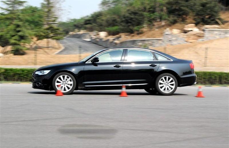 2012�� 50 TFSI quattro ������