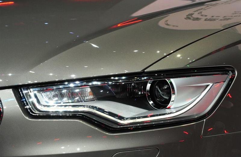 2012�� 50 TFSI quattro ������