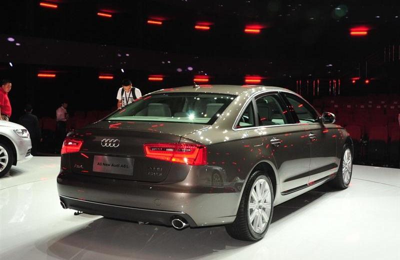 2012�� 50 TFSI quattro ������