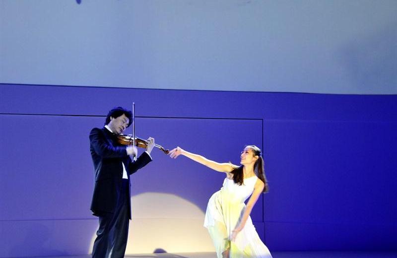 2012�� 2.4 ������