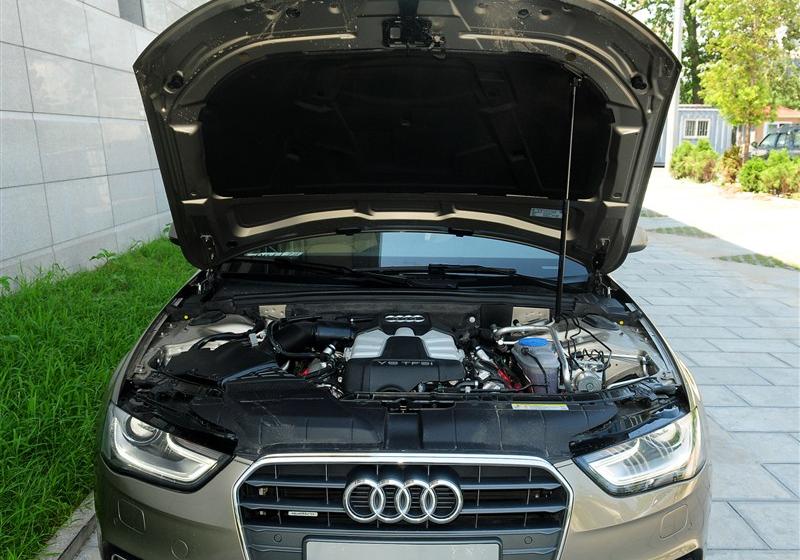 2013 50 TFSI quattro콢