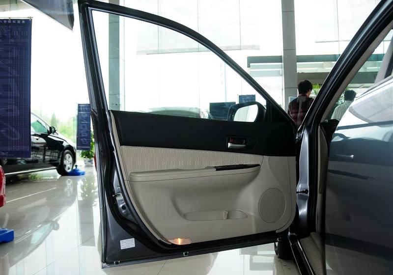 2012�� 2.0L 6���ֶ���