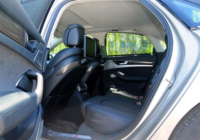 2013�� S8 4.0TFSI quattro