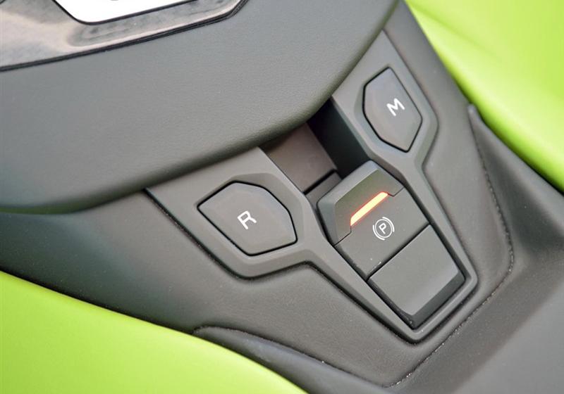 2013 LP 700-4 Roadster