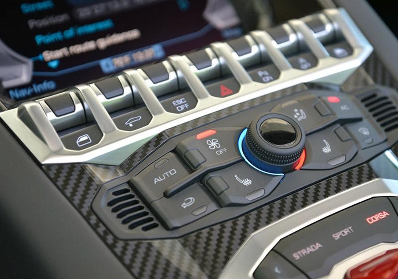 2013 LP 700-4 Roadster