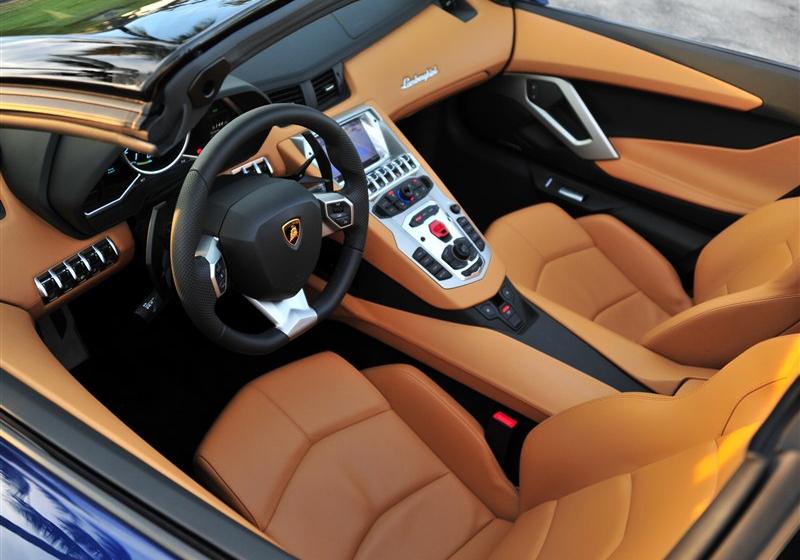 2013 LP 700-4 Roadster