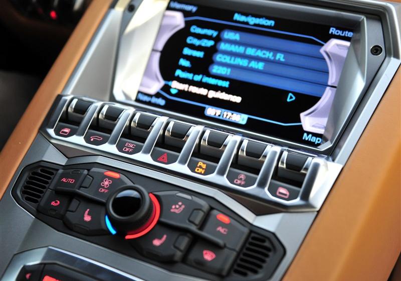 2013 LP 700-4 Roadster