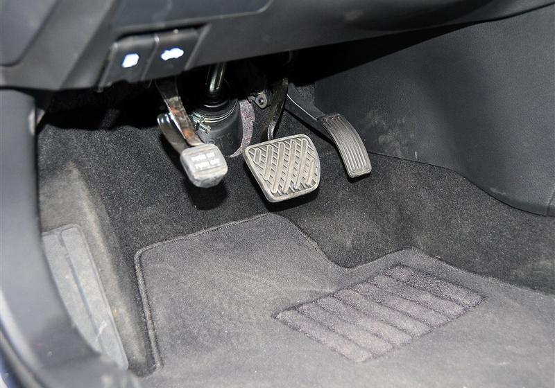 2013 2.5L XL-NAVI Tech