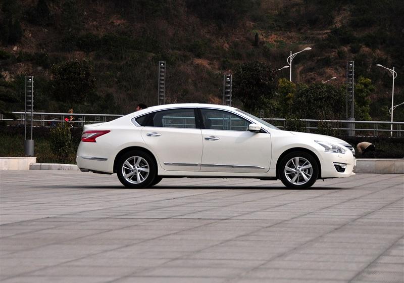 2013 2.5L XL-UpperNAVI Tech