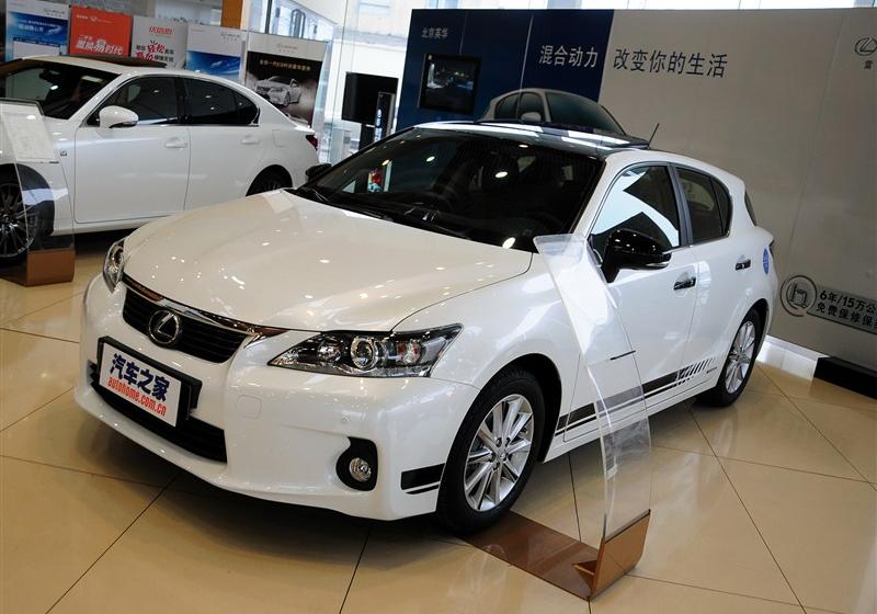 2013 CT200h ҹʿ