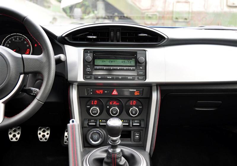 2013�� 2.0L �ֶ�������