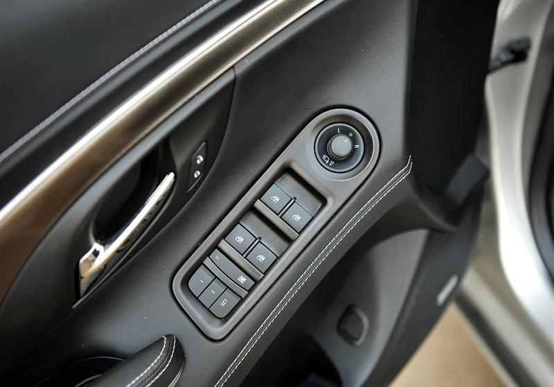 2013 3.0L SIDI V6콢