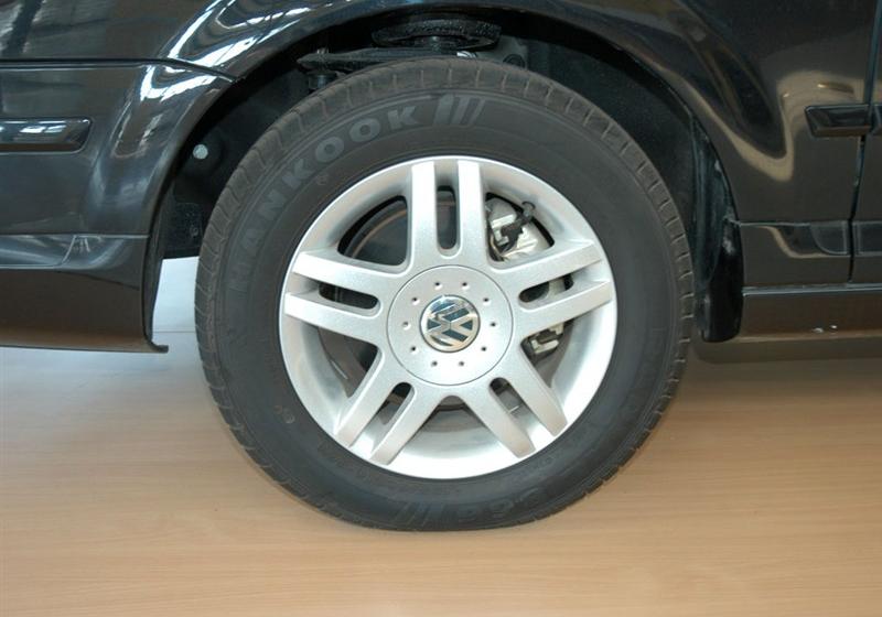 2004�� 1.8L �ֶ�������