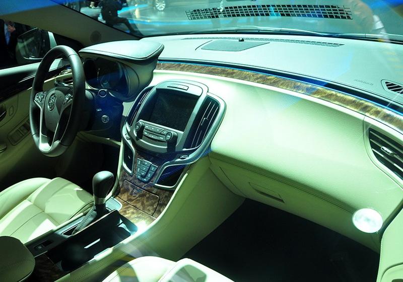 2013 3.0L SIDI V6콢