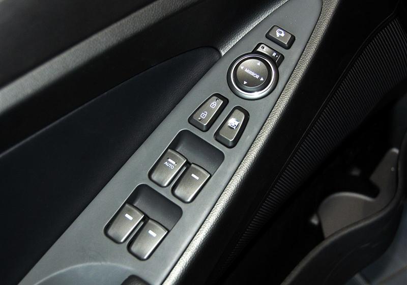 2013�� 2.0L �Զ����Ȱ�